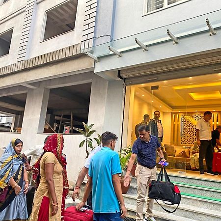 Hotel Nilakantha Pvt. Ltd Катманду Экстерьер фото