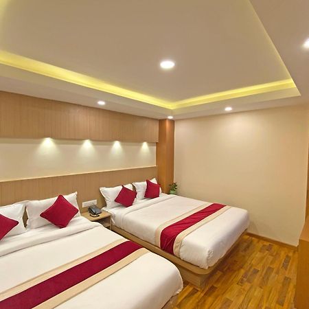 Hotel Nilakantha Pvt. Ltd Катманду Экстерьер фото