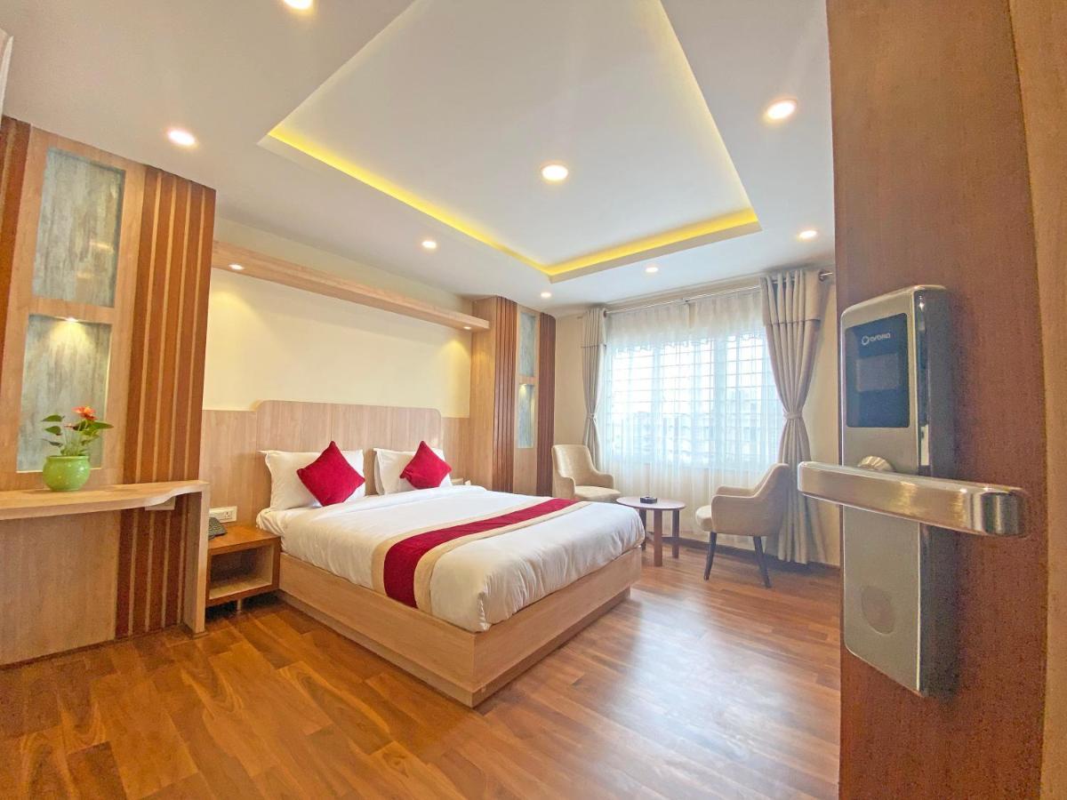 Hotel Nilakantha Pvt. Ltd Катманду Экстерьер фото