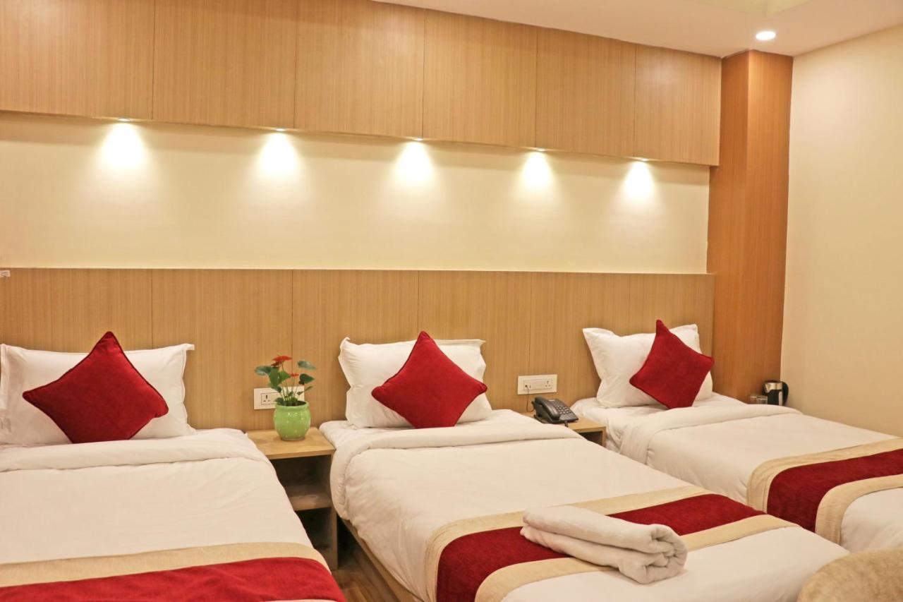 Hotel Nilakantha Pvt. Ltd Катманду Экстерьер фото