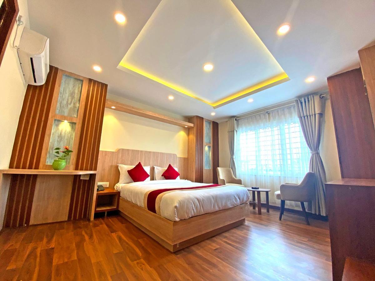Hotel Nilakantha Pvt. Ltd Катманду Экстерьер фото