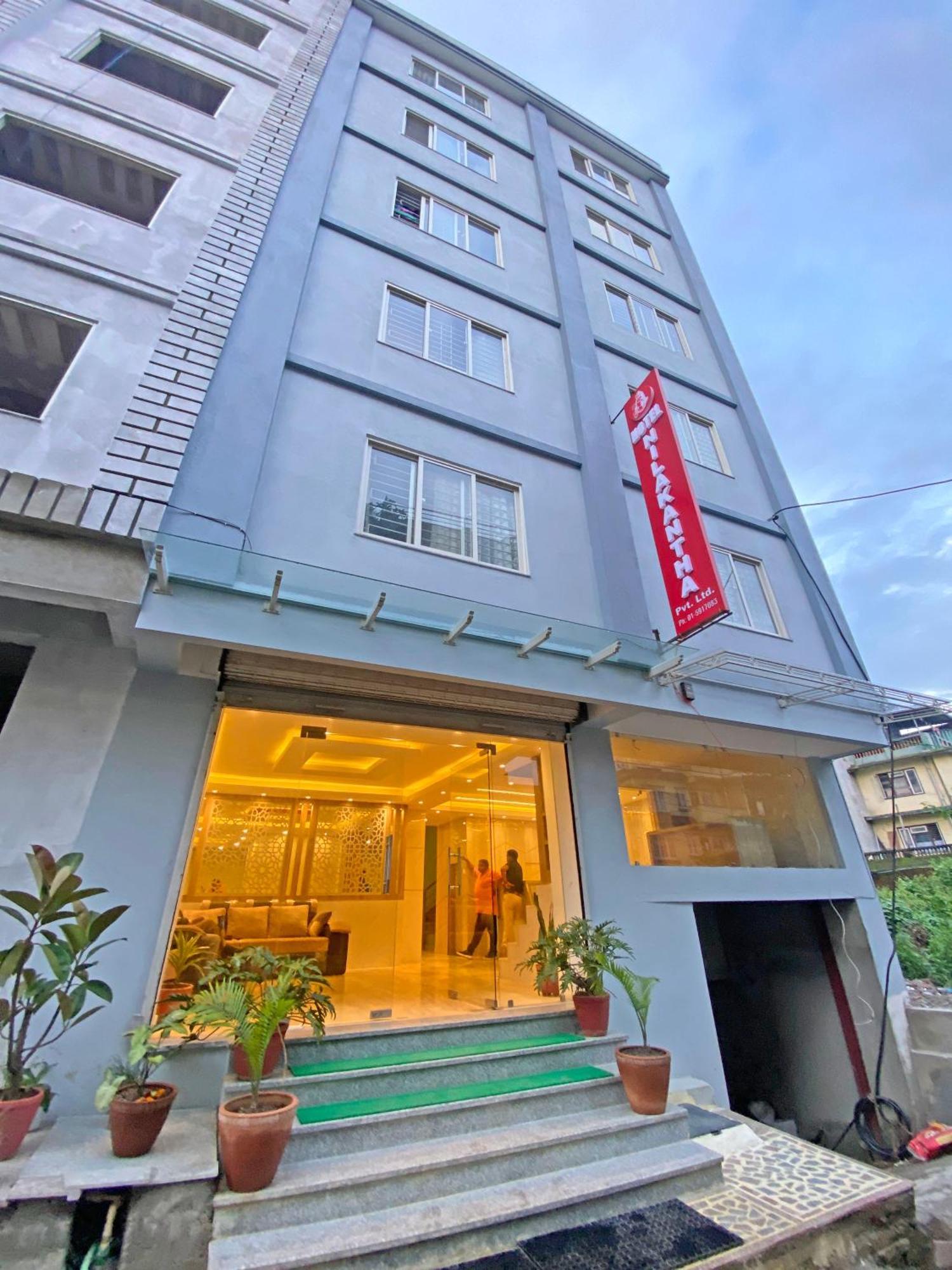 Hotel Nilakantha Pvt. Ltd Катманду Экстерьер фото